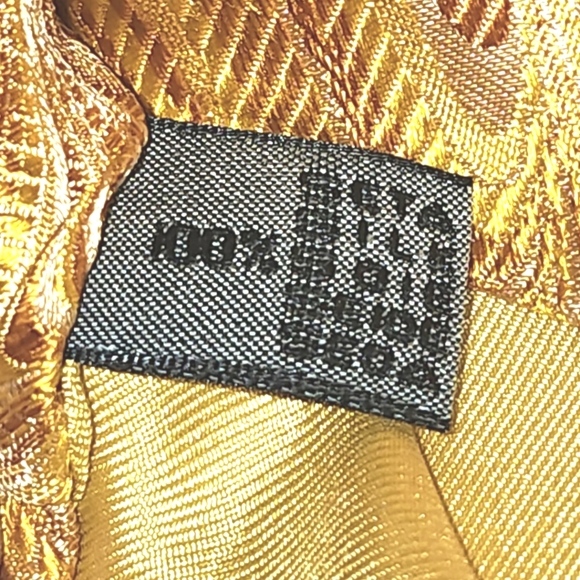 Tino Cosma Luxury Italian Handmade Yellow & Gold Swirled Pattern 100% Silk Tie - Picture 6 of 7